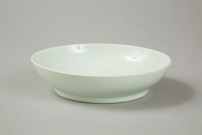 Qingbai glazed bowl with Xuande six character