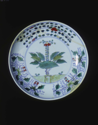 Doucai plate with pomegranate tree and floral