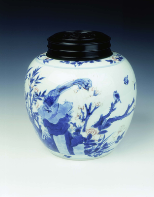 Blue and white ginger jar in underglaze blue and