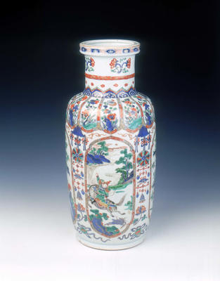 Chinese Imari rouleau vase
Qing dynasty
