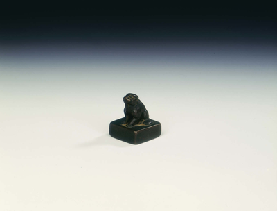 Bronze seal with hare-like finial
Ming dynasty
