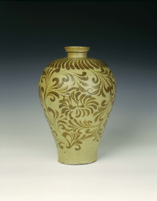 Celadon maebyong vase with lotus vine painted in