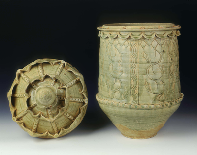 Celadon glazed burial jar with lotus bud and