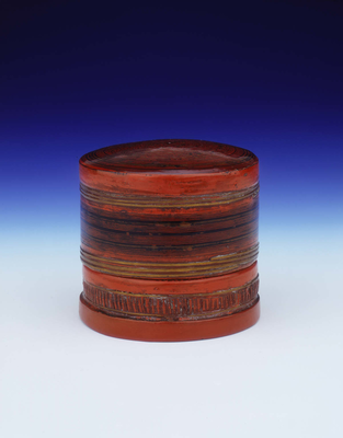 Red and black cylindrical lacquer boxBurma