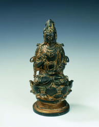 Gilt bronze statue of bodhisattva on lotus