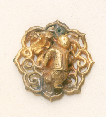 Pair of gold buckles in the form of a rosette