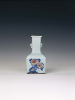 Celadon ground mallet vase with underglaze blue