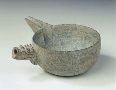 Steatite pouring bowl with dragon head handleTang