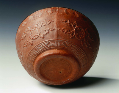 Gourd-moulded bowl with lacquer interiorQing