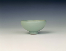 Longquan celadon cup
Southern Song dynasty (1127