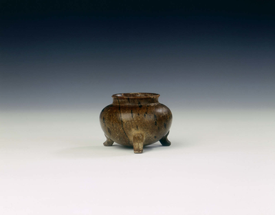 Steatite tripod jarletTang dynasty (618-907)