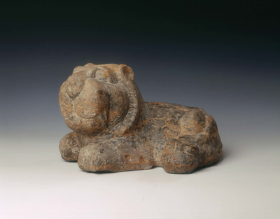 Stone carved lion standard mount
Late Han to