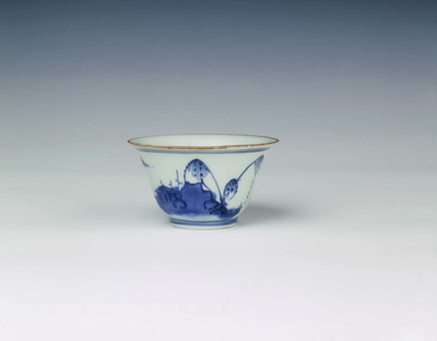 Dated blue and white cup
1668