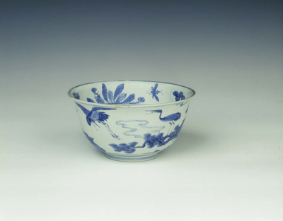 Blue and white Kraak porcelain bowl with two
