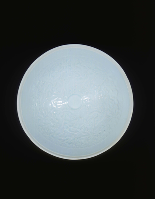 Qingbai bowl with moulded decoration of 4 egrets