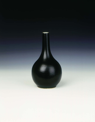 Mirror black long necked vase
