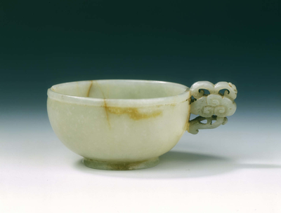 Circular jade cup with lingzhi handle