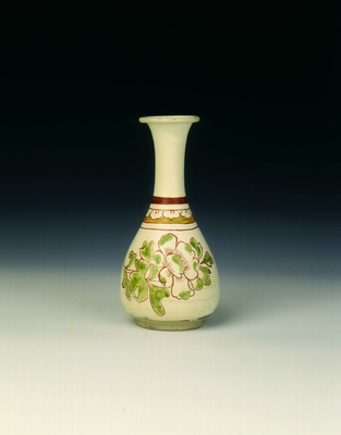Cizhou polychrome yuhuchun vase13th century