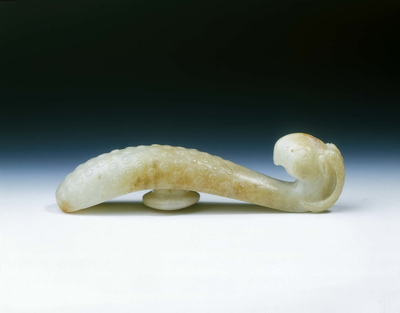 Jade garment hook with ram's head finial and rice