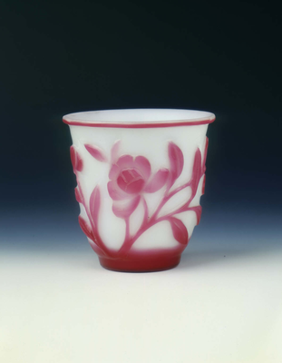 Peking glass cup white with pink overlay
Qing