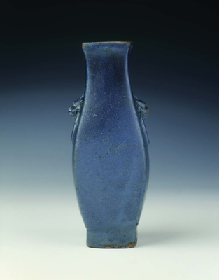 Shiwan blue vase