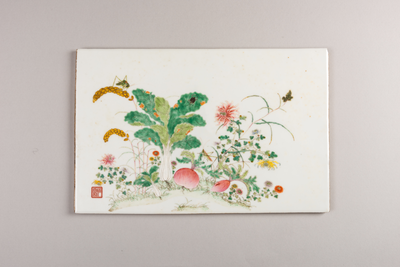 Ju Rentang famille rose plaque with vegetables
